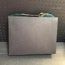 Load image into Gallery viewer, 48 Car Official Collectors Carry Case 1983 Vintage Collectible