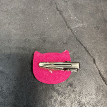Load image into Gallery viewer, 4pk Cat Hair Clips