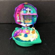 Load image into Gallery viewer, Lil&#39; Ladybug Garden Compact w/Dolls &amp; Accessories

