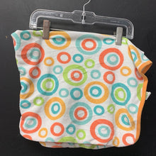 Load image into Gallery viewer, Polka Dot Hooded Infant Bath Towel
