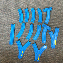 Load image into Gallery viewer, Wooden Train Tracks Set