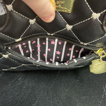 Load image into Gallery viewer, Quilted Handbag