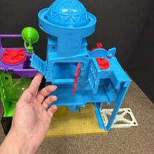 Load image into Gallery viewer, Imaginext Super Friends Superman & Batman Super Hero Flight City Gotham City/Daily Planet Battery Operated