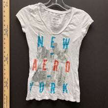 Load image into Gallery viewer, &quot;New York Aero&quot; top
