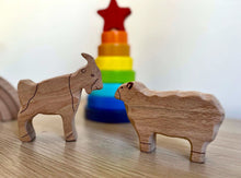 Load image into Gallery viewer, Wooden Farm Animals Set