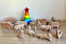 Load image into Gallery viewer, Wooden Farm Animals Set