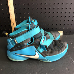 Boy's lebron soldier lx basketball sneakers