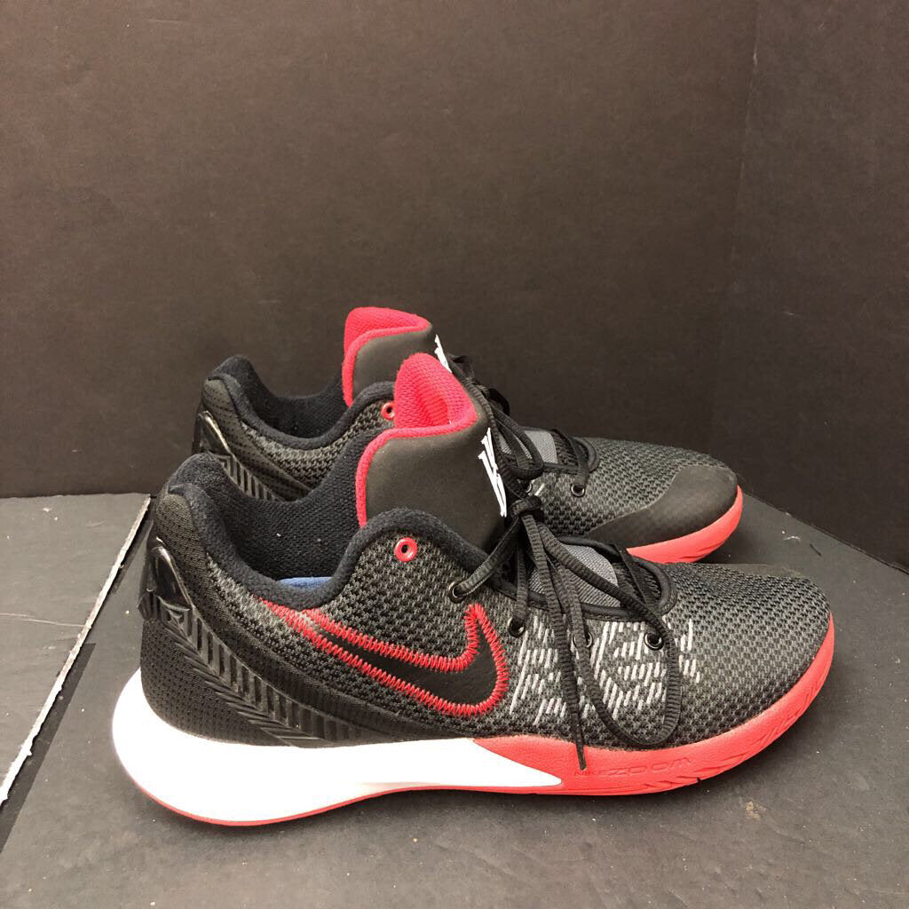 Boys Kyrie Flytrap 2 Sneakers