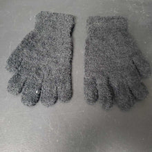 Load image into Gallery viewer, 3pk Girls Winter Gloves
