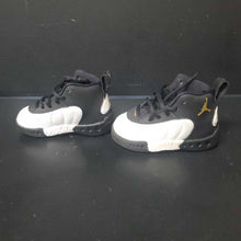 Load image into Gallery viewer, Boys Jordan Jumpman Pro BT Sneakers
