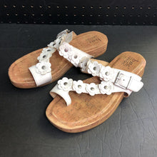 Load image into Gallery viewer, Womens Flower Sandals
