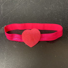 Load image into Gallery viewer, Valentines Day Heart Headband
