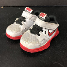 Load image into Gallery viewer, Boys Flex Supreme Sneakers
