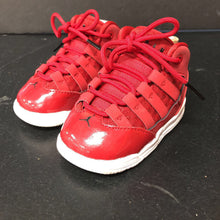 Load image into Gallery viewer, Boys Air Jordan Max Aura Sneakers
