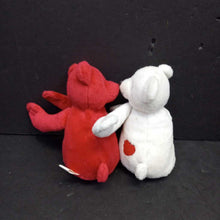 Load image into Gallery viewer, 2pc Hugging Valentines Day Bears (PBC)
