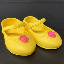 Load image into Gallery viewer, Shoes for 14&quot; Doll
