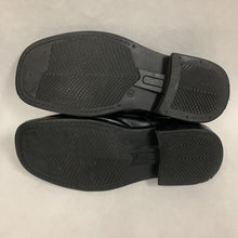 Load image into Gallery viewer, boy shoe
