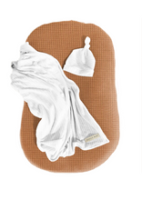 Load image into Gallery viewer, Caramel Waffle Baby Lounger Cover
