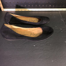 Load image into Gallery viewer, Girl's flat shoes
