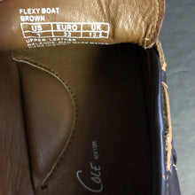 Load image into Gallery viewer, Boy's shoes
