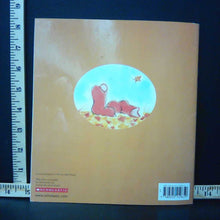Load image into Gallery viewer, Flora's Very Windy Day (Jeanne Birdsall) -paperback
