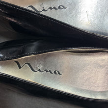 Load image into Gallery viewer, Girl Shoes
