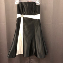 Load image into Gallery viewer, Formal Dress
