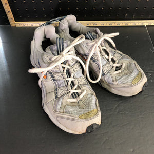 girl sneakers