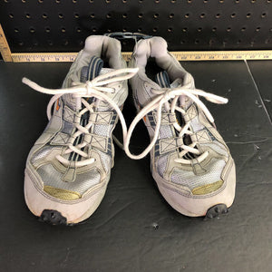 girl sneakers