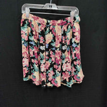 Load image into Gallery viewer, flower skirt
