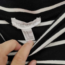 Load image into Gallery viewer, striped skirt
