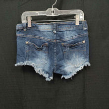 Load image into Gallery viewer, Denim shorts w/distress
