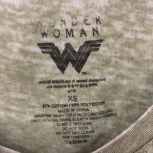 Load image into Gallery viewer, &quot;WW&quot; Wonder woman t-shirt
