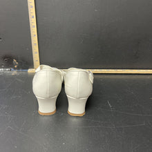 Load image into Gallery viewer, girl dress shoes
