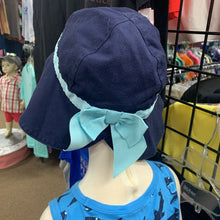 Load image into Gallery viewer, girl hat w/bow
