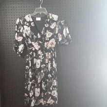 Load image into Gallery viewer, flower dress
