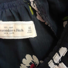 Load image into Gallery viewer, sheer floral top
