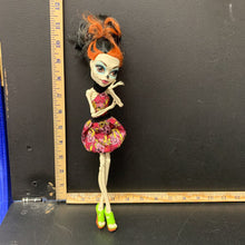 Load image into Gallery viewer, Skelita Calaveras
