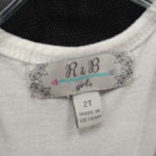 Load image into Gallery viewer, Heart face sleeveless top
