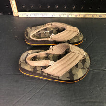 Load image into Gallery viewer, Boy's camo sandals
