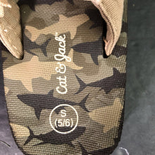 Load image into Gallery viewer, Boy's camo sandals

