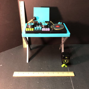 DJ booth for 18" doll