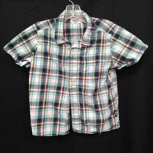 Load image into Gallery viewer, Plaid Button Down Shirt
