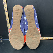 Load image into Gallery viewer, Girls american flag slip ons
