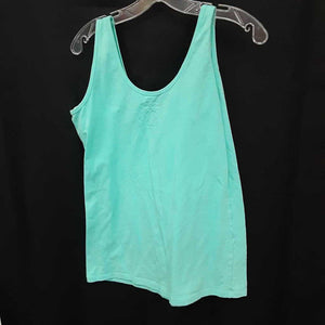 sleeveless solid top