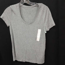 Load image into Gallery viewer, solid scoop neck top
