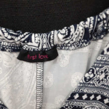 Load image into Gallery viewer, paisley print sleeveless top
