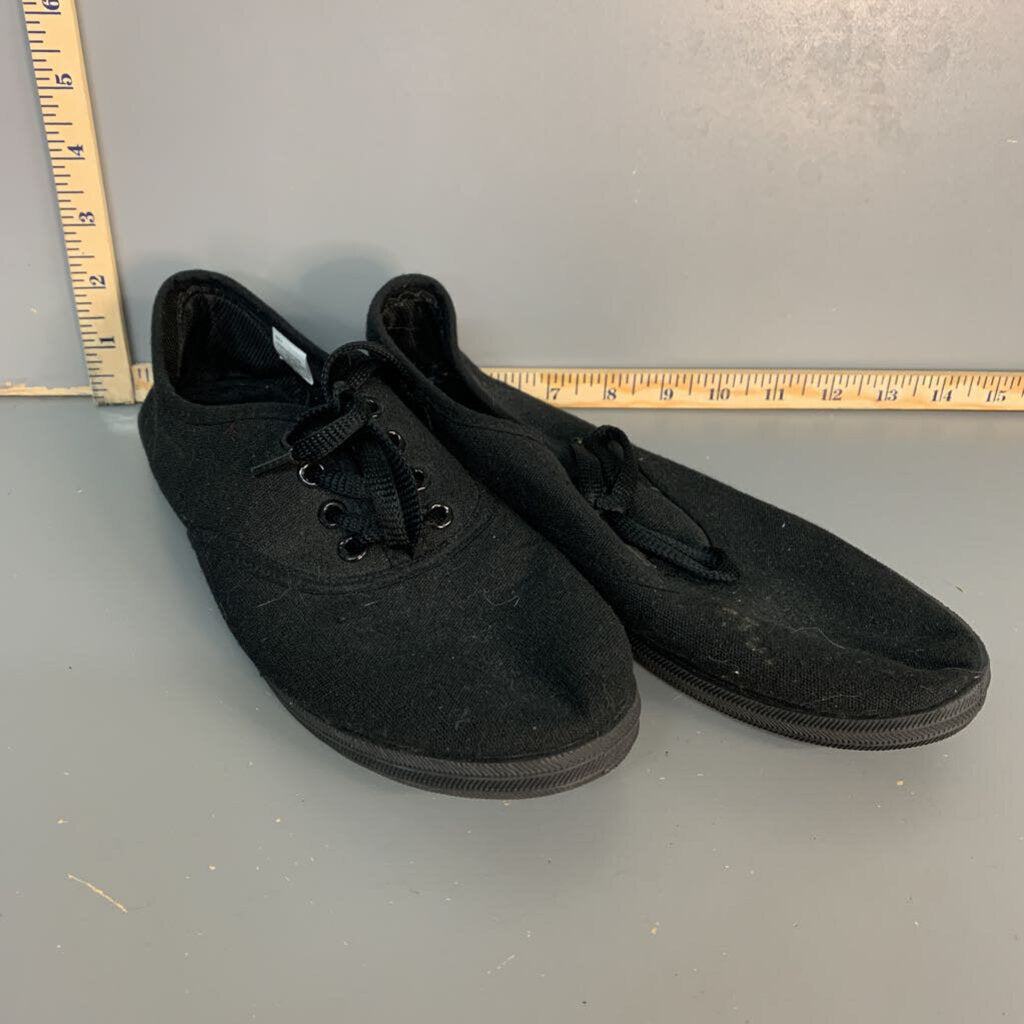 womens solid sneakers