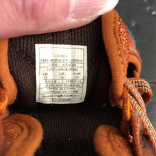 Load image into Gallery viewer, Boy shoes
