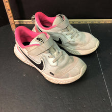 Load image into Gallery viewer, Revolution 5 running sneakers
